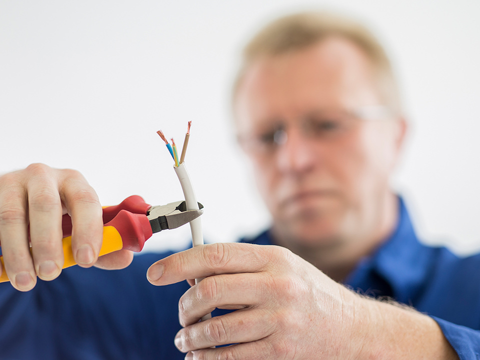 C F021729 bei Krämer Elektrotechnik in Ostfildern